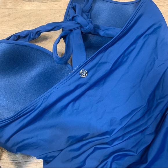 Victoria Secret Forever Enhanced Tummy Technology One Piece Swimsuit - Picture 8 of 12